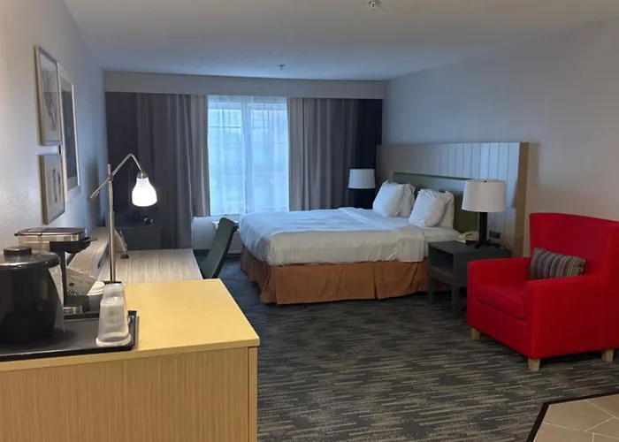 Country & By Radisson, Elgin, Il 3* Elgin