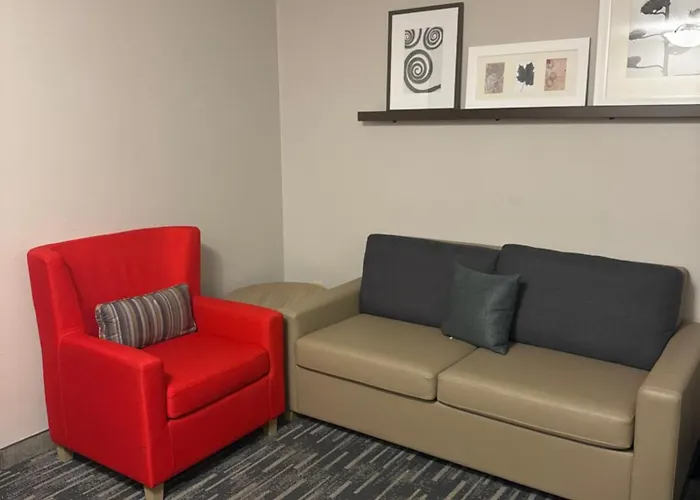 Country & By Radisson, Elgin, Il Hotel