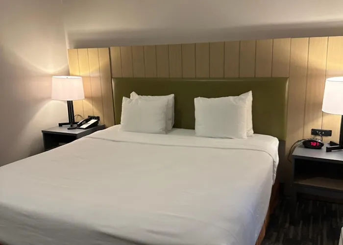 Country & By Radisson, Elgin, Il Hotel Elgin