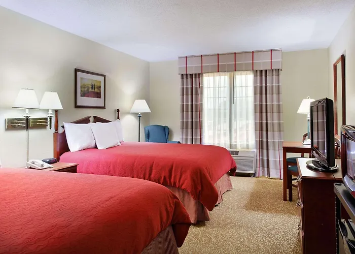 Country & By Radisson, Elgin, Il Elgin