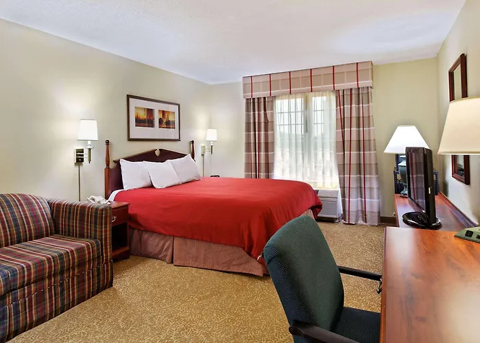 Country & By Radisson, Elgin, Il