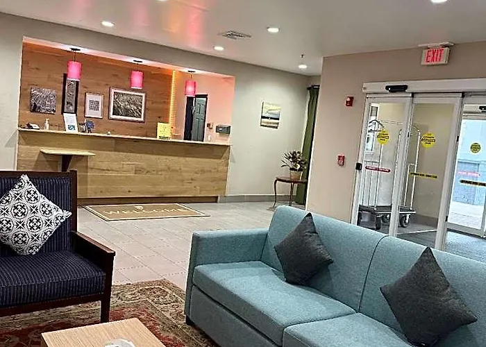 Отель Country & By Radisson, Elgin, Il Элджин