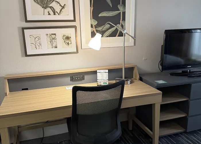 Country & By Radisson, Elgin, Il Hotel 3*