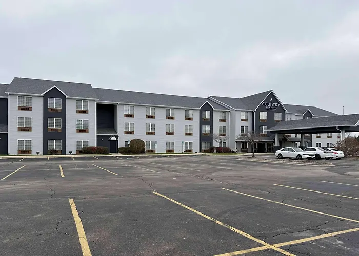 Hotel Country & By Radisson, Elgin, Il