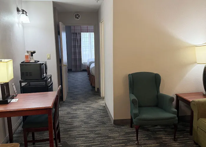 Country & By Radisson, Elgin, Il Hotel 3*