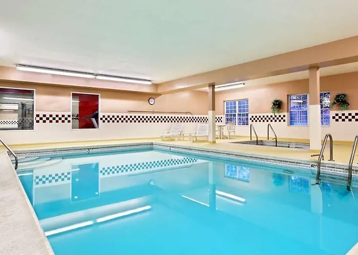 Отель Country & By Radisson, Elgin, Il Элджин